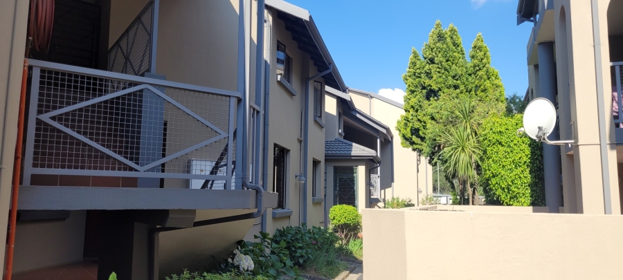 1 Bedroom Property for Sale in Victory Park Gauteng
