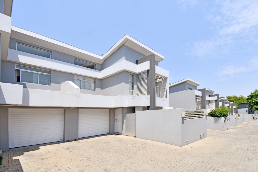 2 Bedroom Property for Sale in Bryanston Gauteng