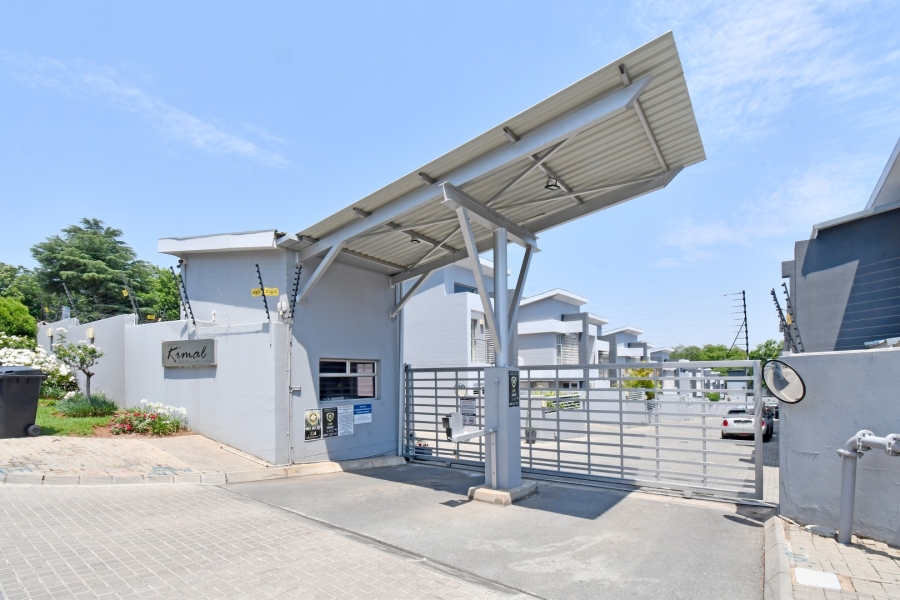 2 Bedroom Property for Sale in Bryanston Gauteng