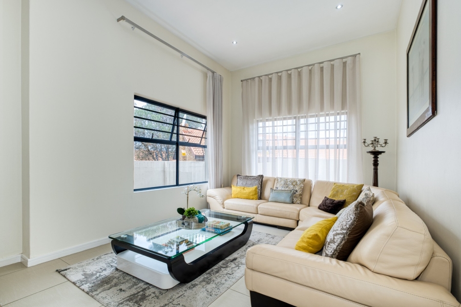 4 Bedroom Property for Sale in North Riding AH Gauteng