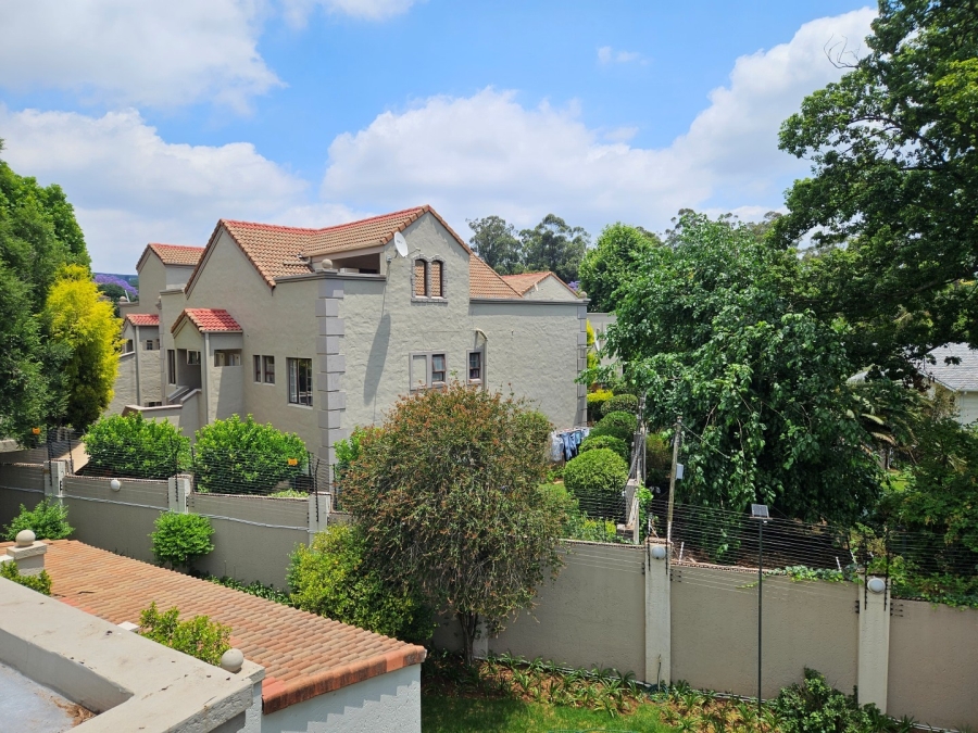 To Let 2 Bedroom Property for Rent in Melrose Gauteng