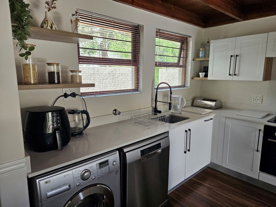 To Let 2 Bedroom Property for Rent in Melrose Gauteng