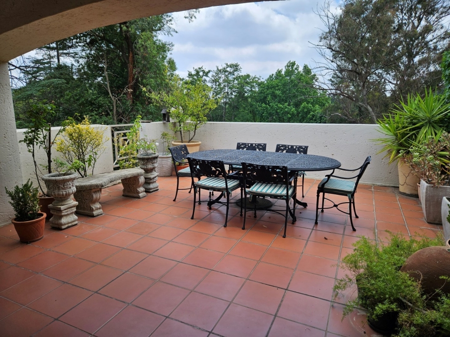 To Let 2 Bedroom Property for Rent in Melrose Gauteng