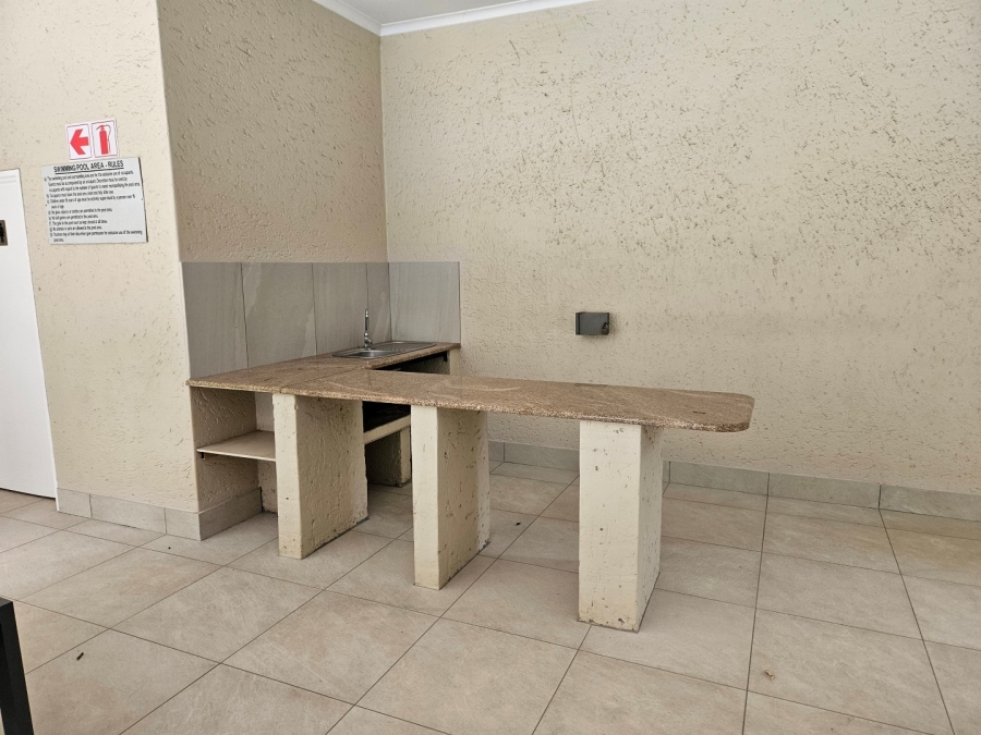 To Let 2 Bedroom Property for Rent in Melrose Gauteng