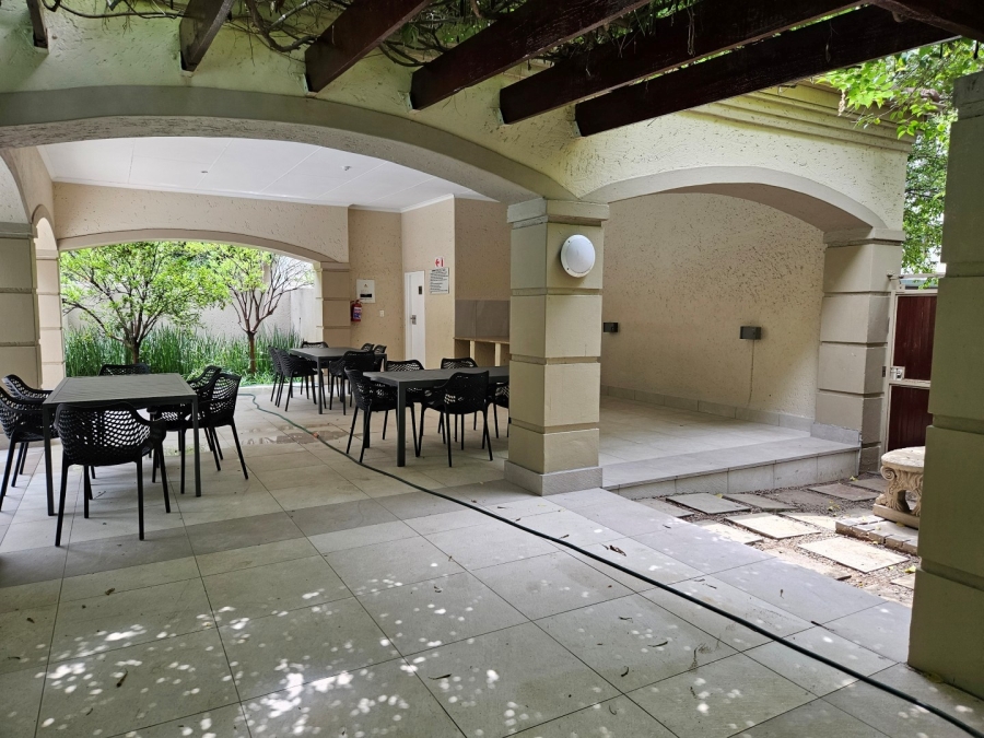 To Let 2 Bedroom Property for Rent in Melrose Gauteng