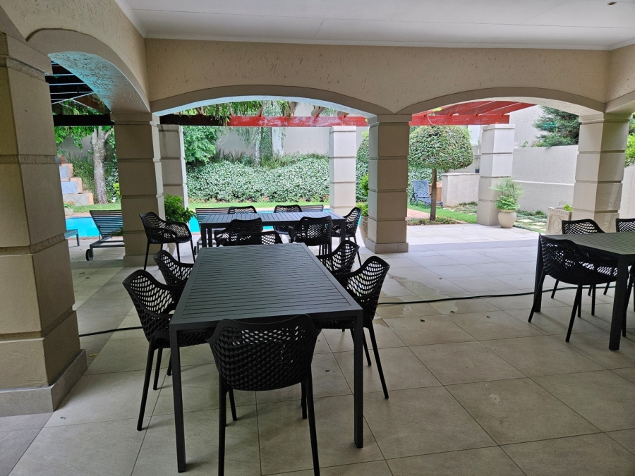 To Let 2 Bedroom Property for Rent in Melrose Gauteng