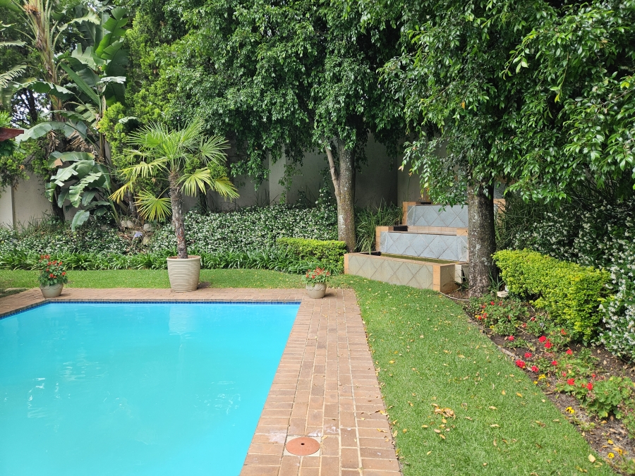 To Let 2 Bedroom Property for Rent in Melrose Gauteng