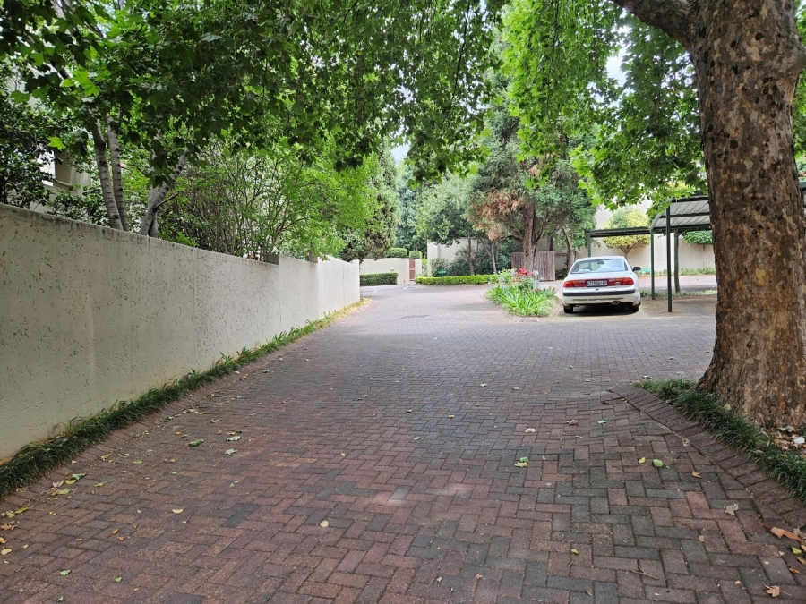 To Let 2 Bedroom Property for Rent in Melrose Gauteng