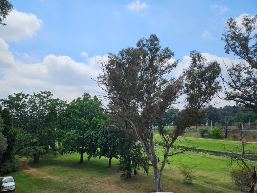 To Let 2 Bedroom Property for Rent in Melrose Gauteng