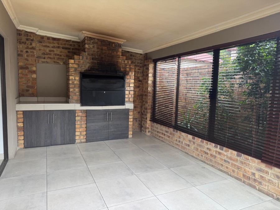 3 Bedroom Property for Sale in Cedar Creek Gauteng