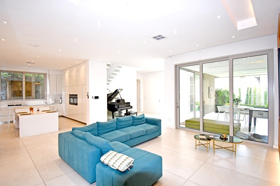 To Let 4 Bedroom Property for Rent in Morningside Gauteng