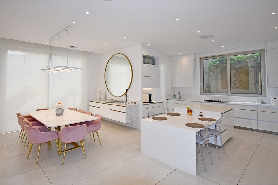 To Let 4 Bedroom Property for Rent in Morningside Gauteng