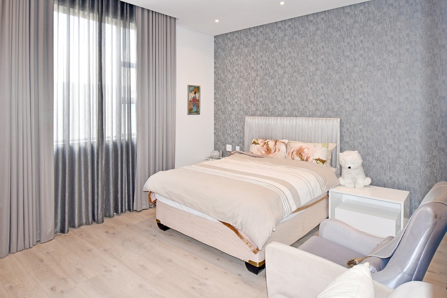 To Let 4 Bedroom Property for Rent in Morningside Gauteng