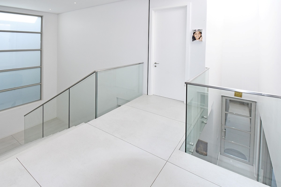 To Let 4 Bedroom Property for Rent in Morningside Gauteng