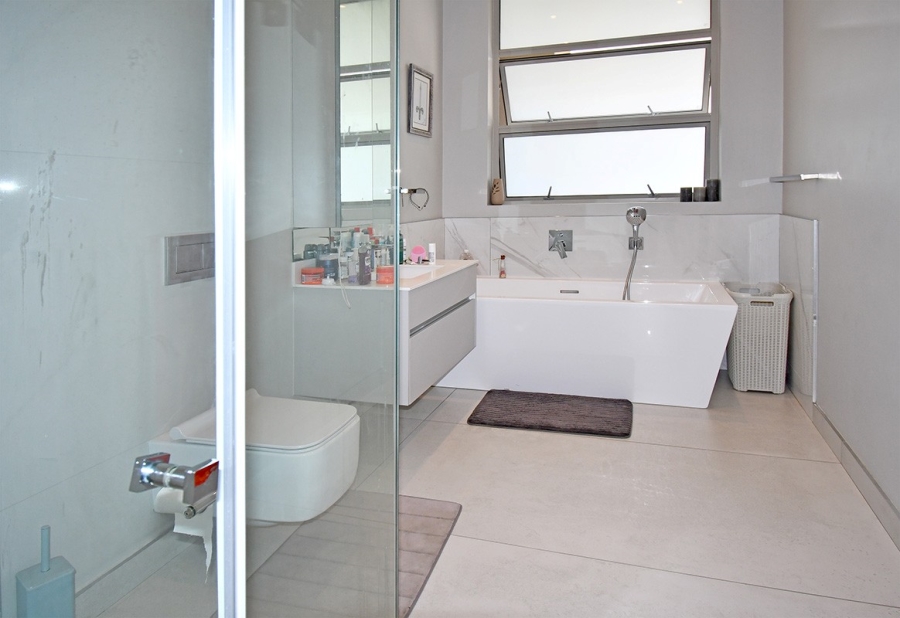 To Let 4 Bedroom Property for Rent in Morningside Gauteng