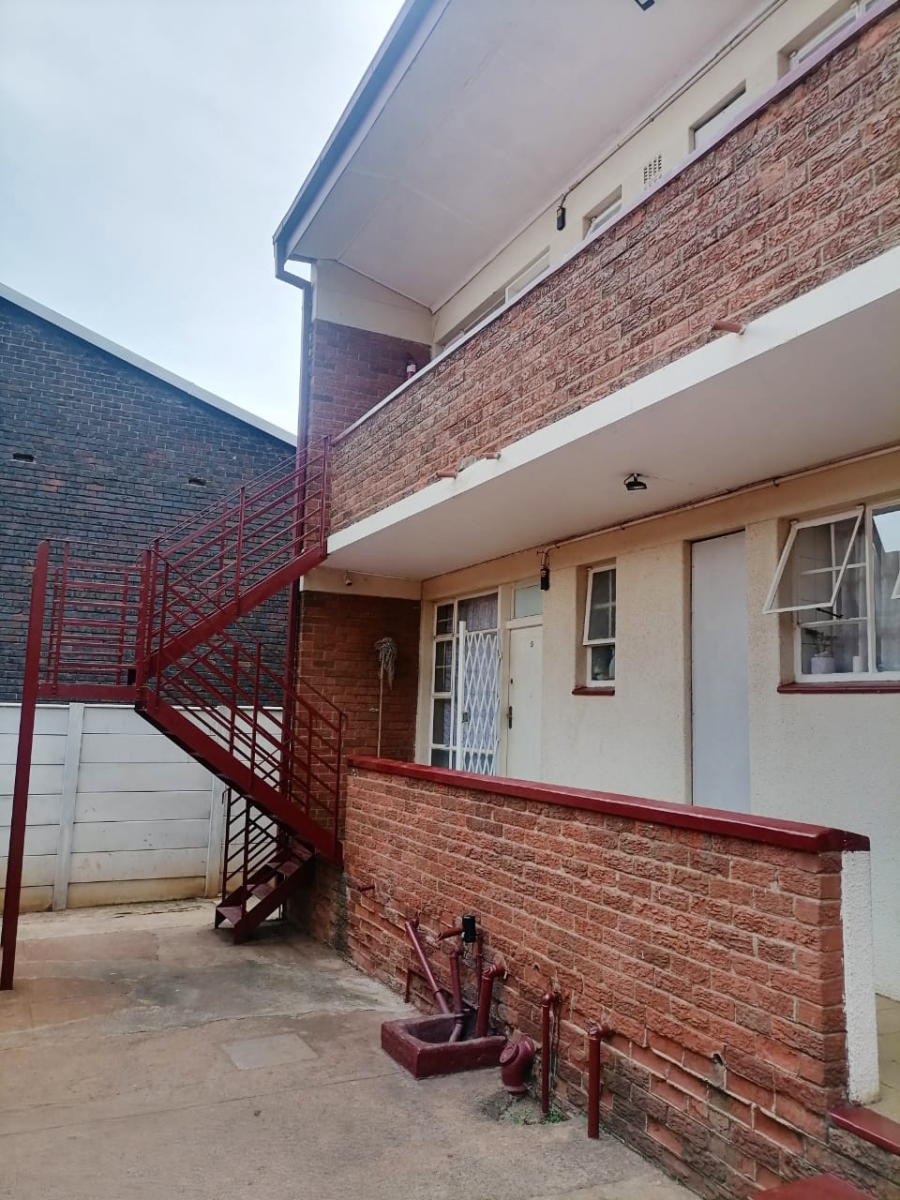 2 Bedroom Property for Sale in Windsor East Gauteng