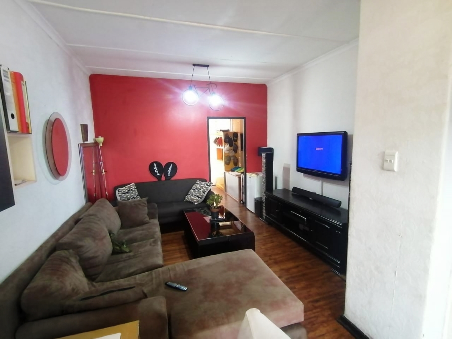 2 Bedroom Property for Sale in Windsor East Gauteng