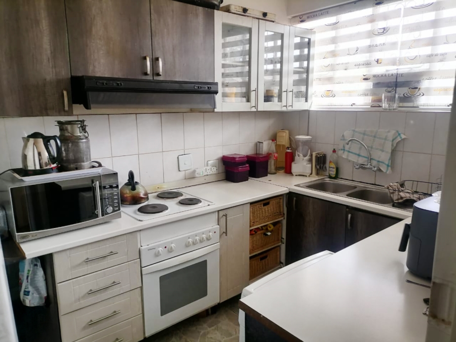 2 Bedroom Property for Sale in Windsor East Gauteng