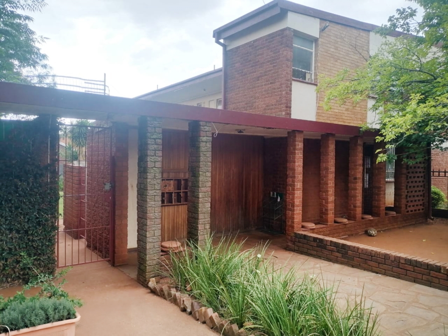 2 Bedroom Property for Sale in Windsor East Gauteng
