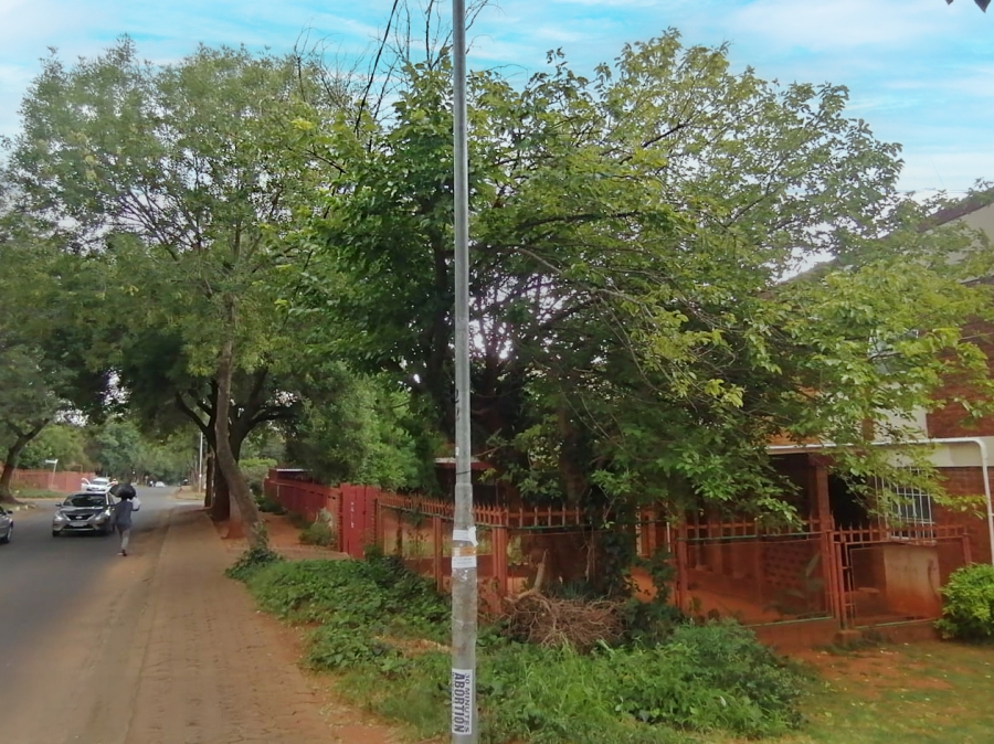 2 Bedroom Property for Sale in Windsor East Gauteng