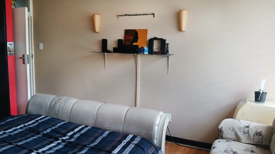 2 Bedroom Property for Sale in Windsor East Gauteng