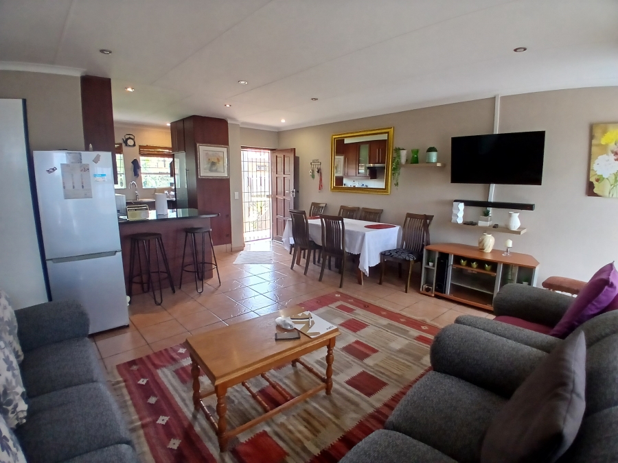 2 Bedroom Property for Sale in Constantia Kloof Gauteng
