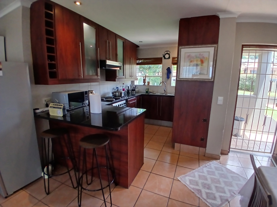 2 Bedroom Property for Sale in Constantia Kloof Gauteng