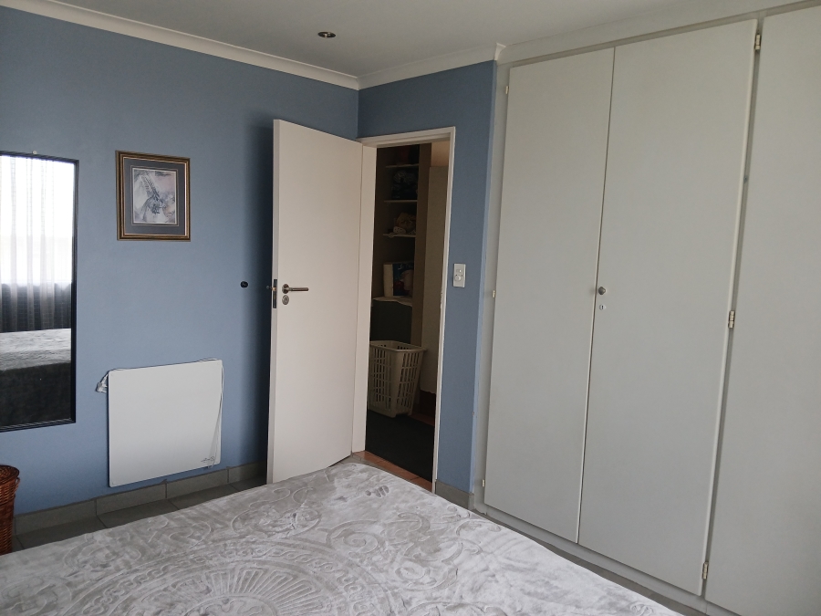 2 Bedroom Property for Sale in Constantia Kloof Gauteng