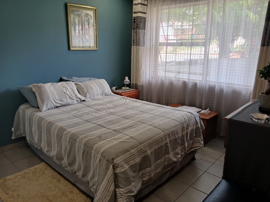2 Bedroom Property for Sale in Constantia Kloof Gauteng