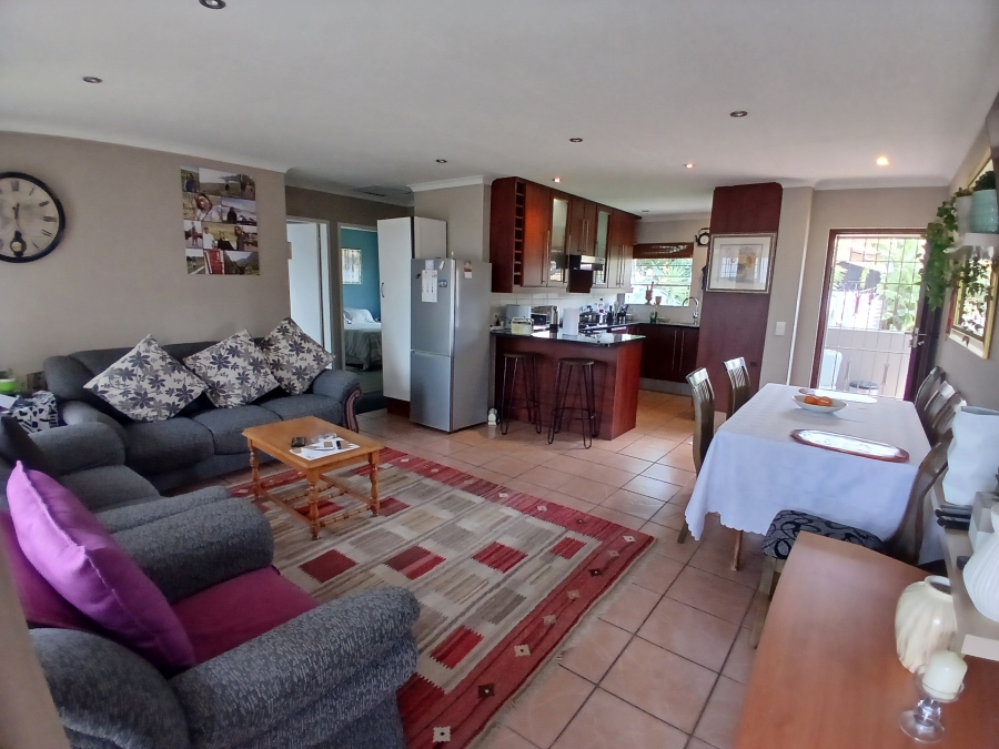 2 Bedroom Property for Sale in Constantia Kloof Gauteng