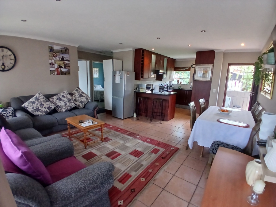 2 Bedroom Property for Sale in Constantia Kloof Gauteng