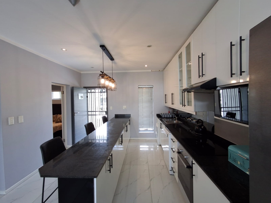 To Let 2 Bedroom Property for Rent in Craighall Gauteng