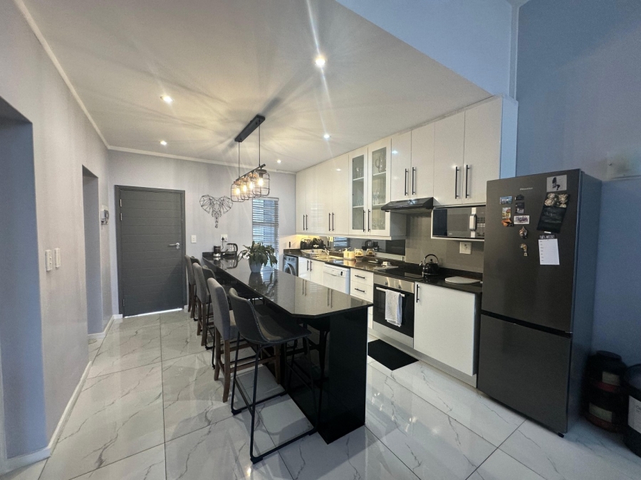 To Let 2 Bedroom Property for Rent in Craighall Gauteng