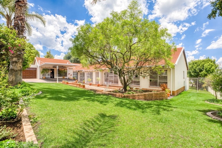 4 Bedroom Property for Sale in Douglasdale Gauteng