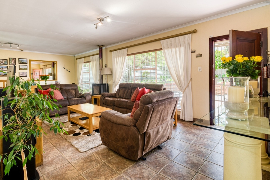 4 Bedroom Property for Sale in Douglasdale Gauteng