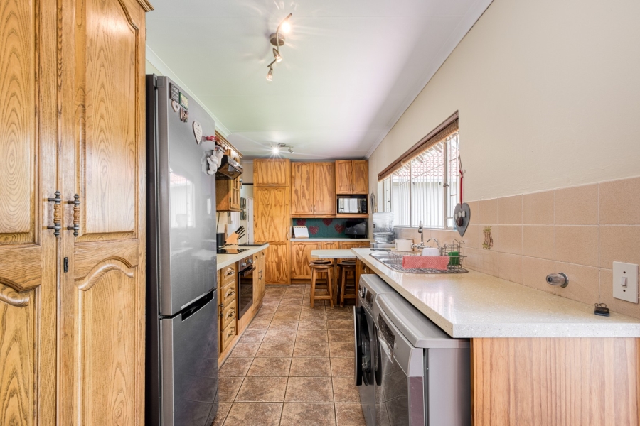 4 Bedroom Property for Sale in Douglasdale Gauteng