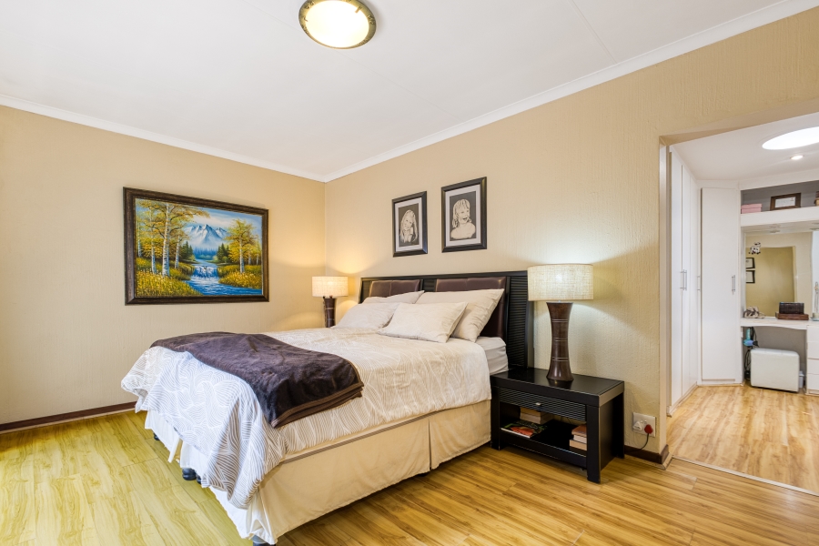 4 Bedroom Property for Sale in Douglasdale Gauteng