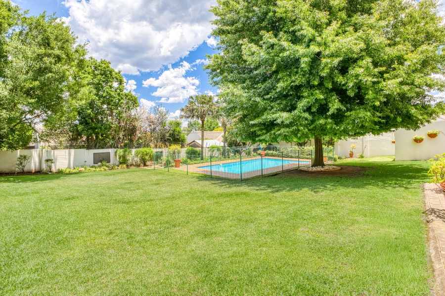 4 Bedroom Property for Sale in Douglasdale Gauteng