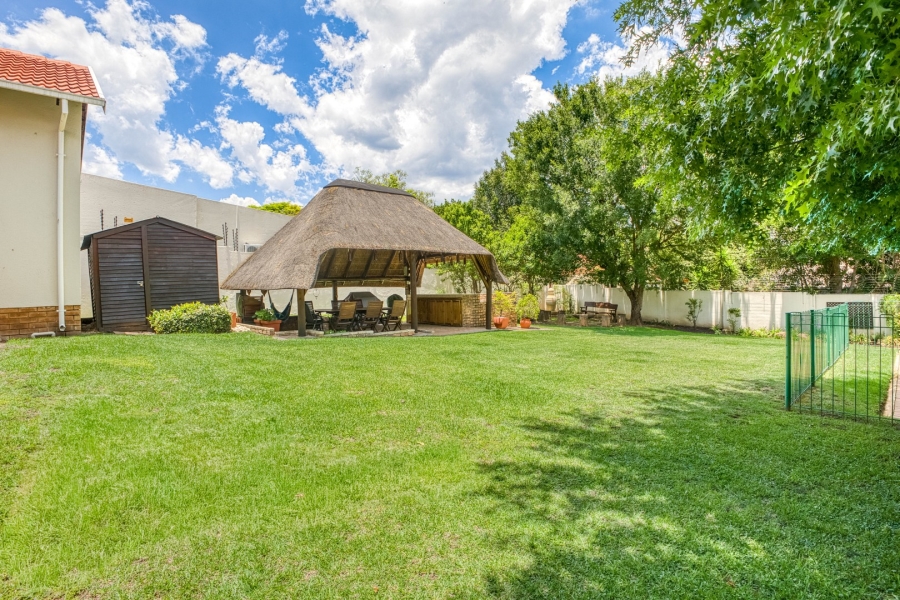 4 Bedroom Property for Sale in Douglasdale Gauteng