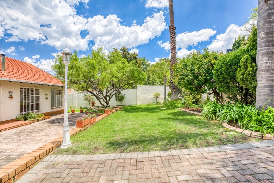 4 Bedroom Property for Sale in Douglasdale Gauteng