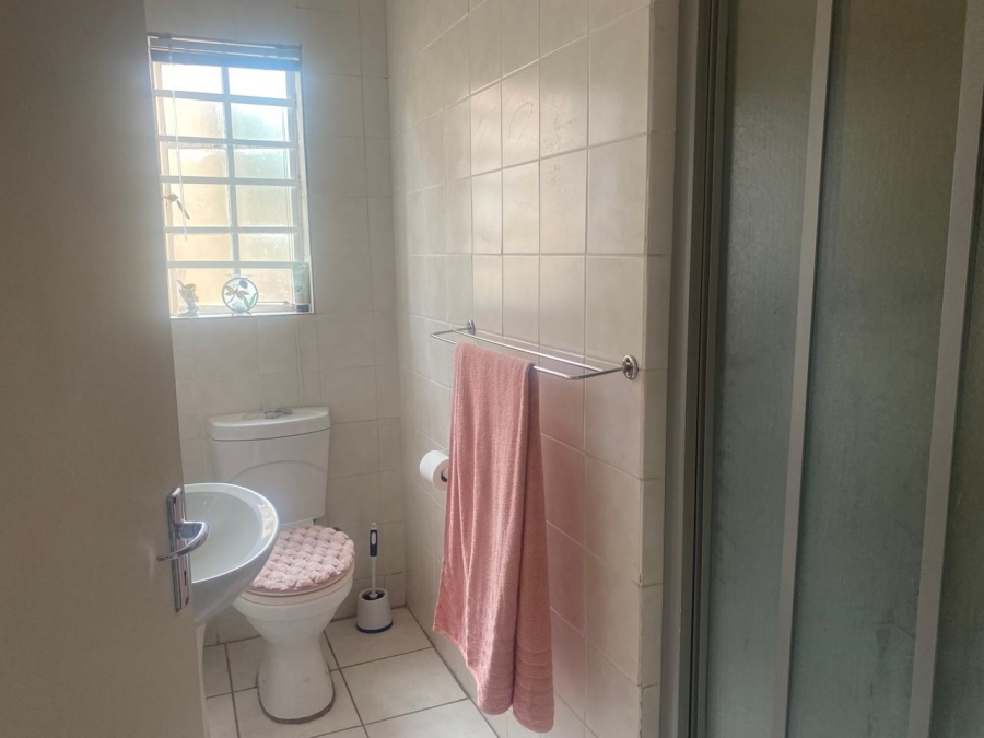 To Let 2 Bedroom Property for Rent in Honeydew Gauteng