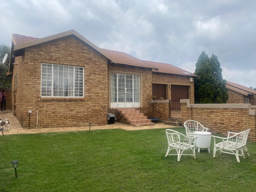 To Let 2 Bedroom Property for Rent in Honeydew Gauteng