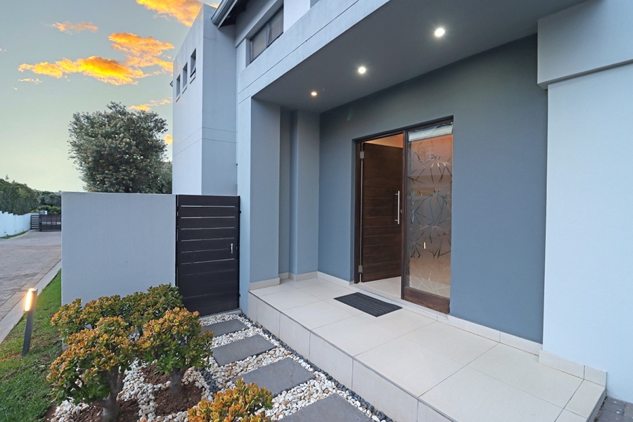 3 Bedroom Property for Sale in Bryanston Gauteng