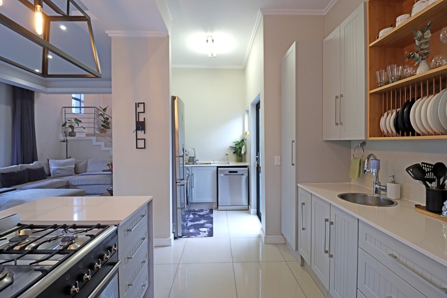 3 Bedroom Property for Sale in Bryanston Gauteng