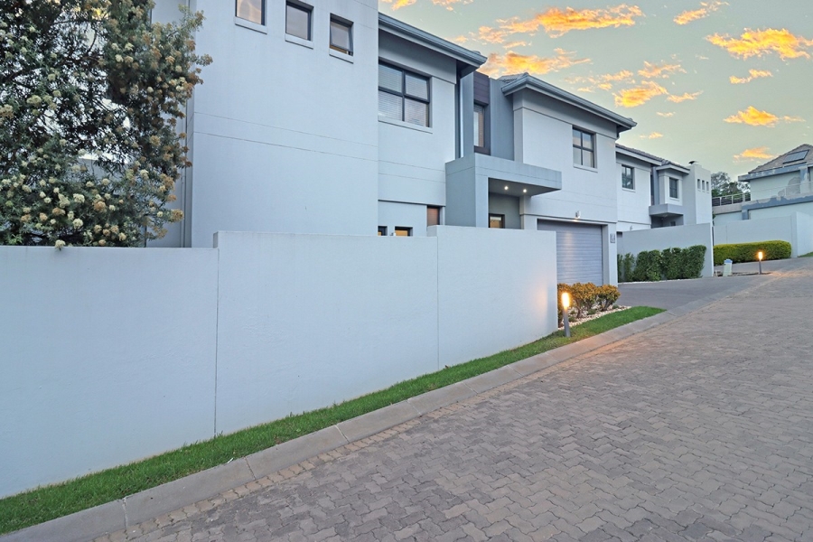 3 Bedroom Property for Sale in Bryanston Gauteng