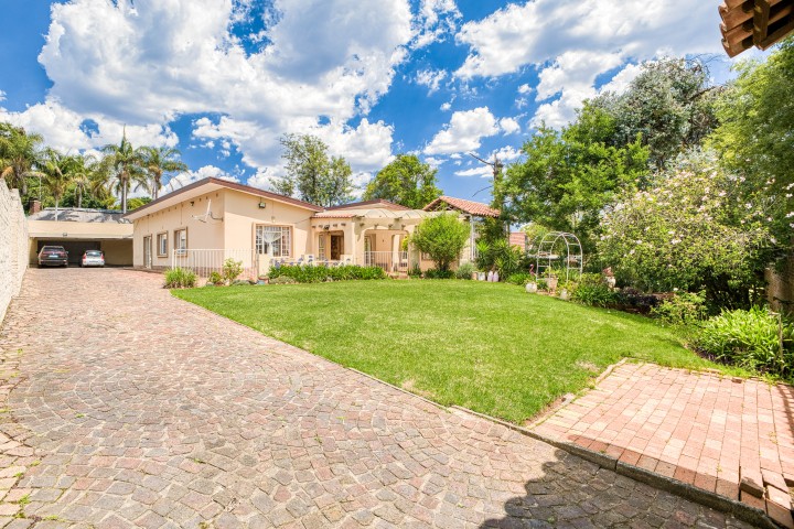 4 Bedroom Property for Sale in Linden Gauteng