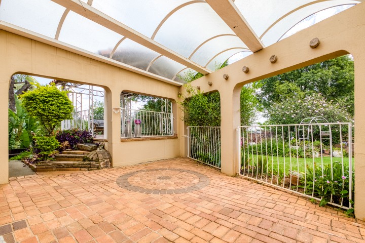 4 Bedroom Property for Sale in Linden Gauteng