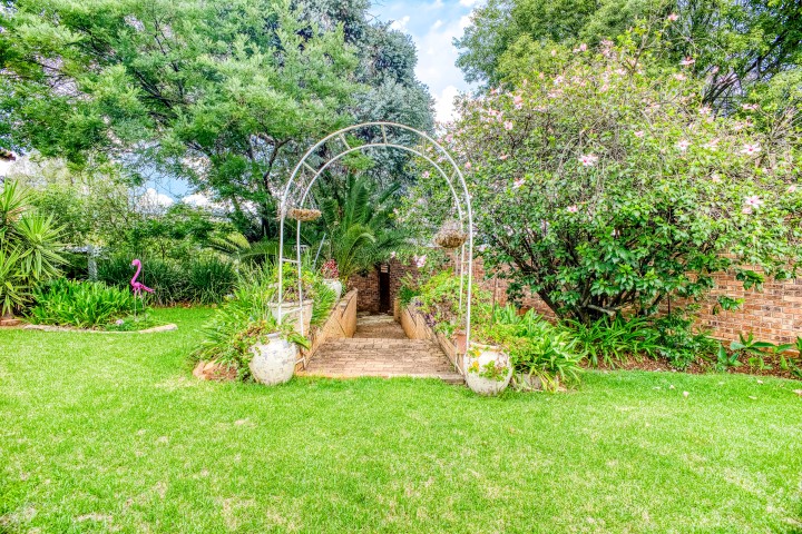 4 Bedroom Property for Sale in Linden Gauteng