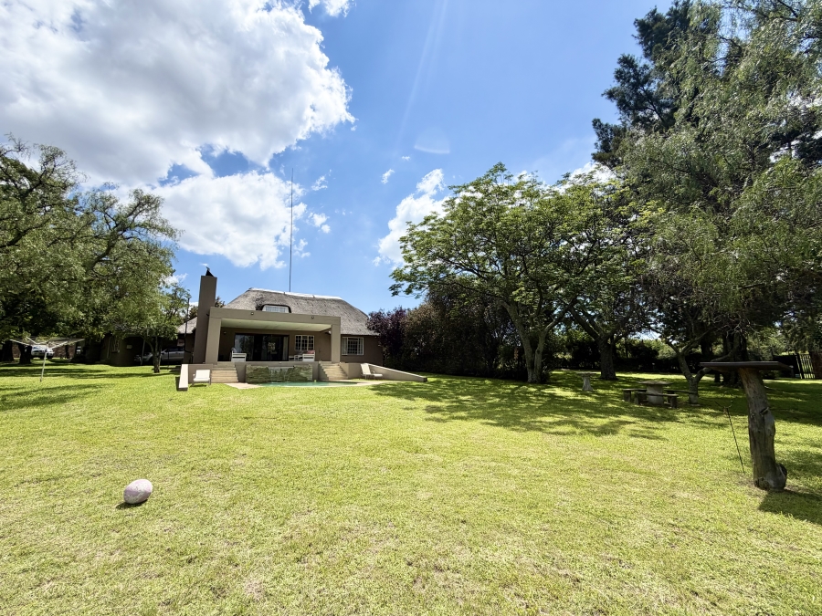 5 Bedroom Property for Sale in Glen Austin Gauteng