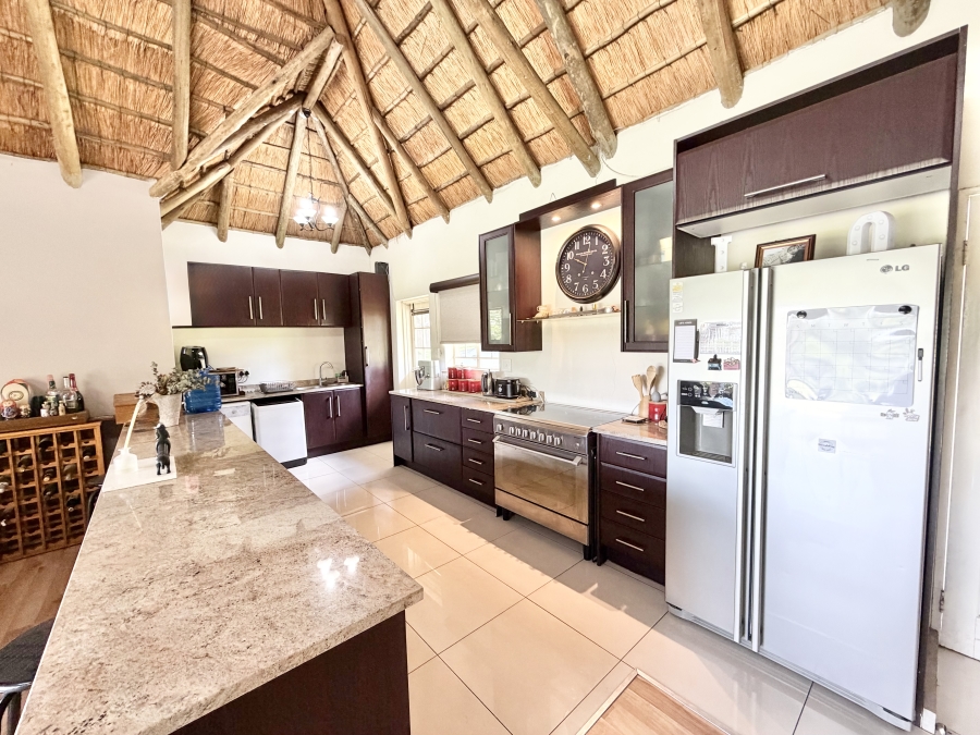 5 Bedroom Property for Sale in Glen Austin Gauteng